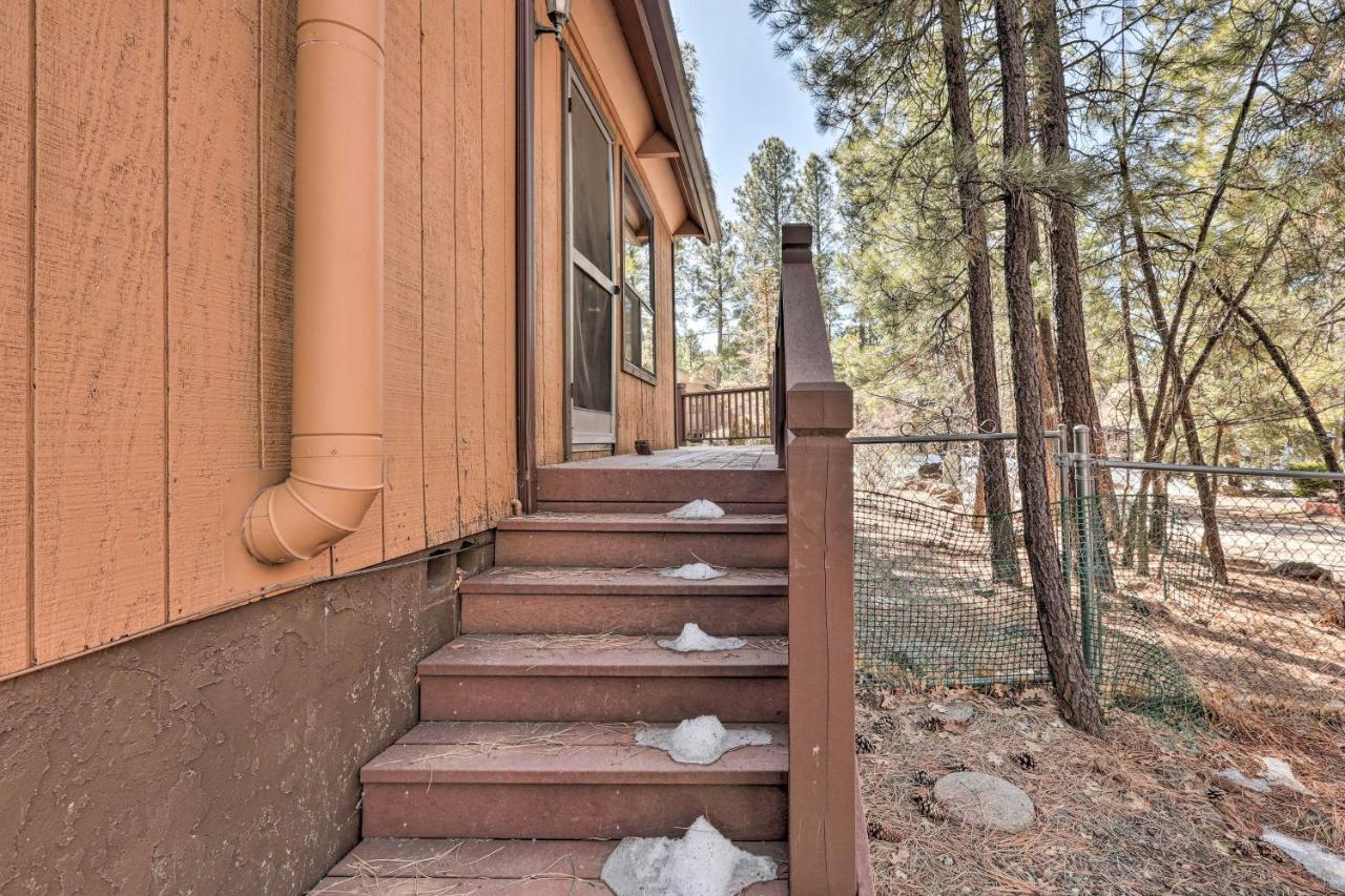 Munds Park Cabin With Fire Pit And Wraparound Porch! Exterior foto